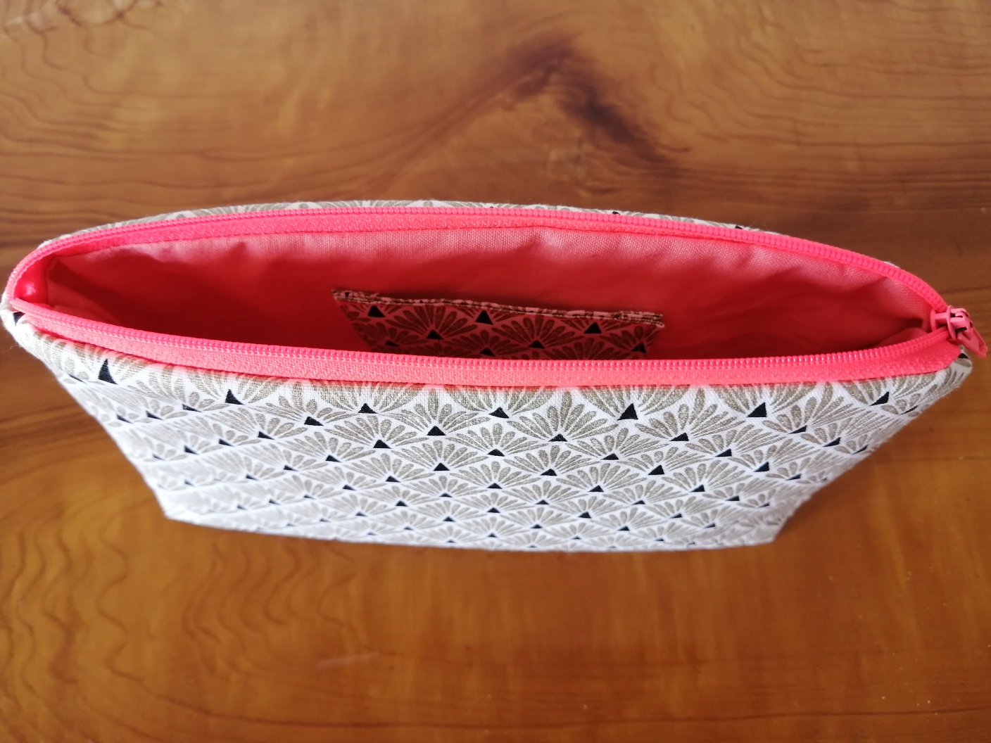 JOSEFINE "Die Goldige" – Bild 2